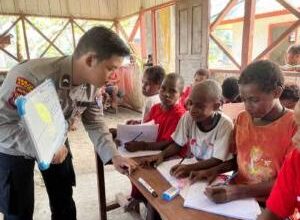 Program Si-Ipar Tingkatkan Kemampuan Literasi Anak-Anak di Daerah Terpencil Nduga